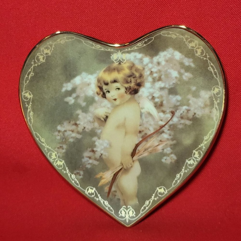 Vintage Bradford Exchange Little Sweetheart Decorative Plate 1997
